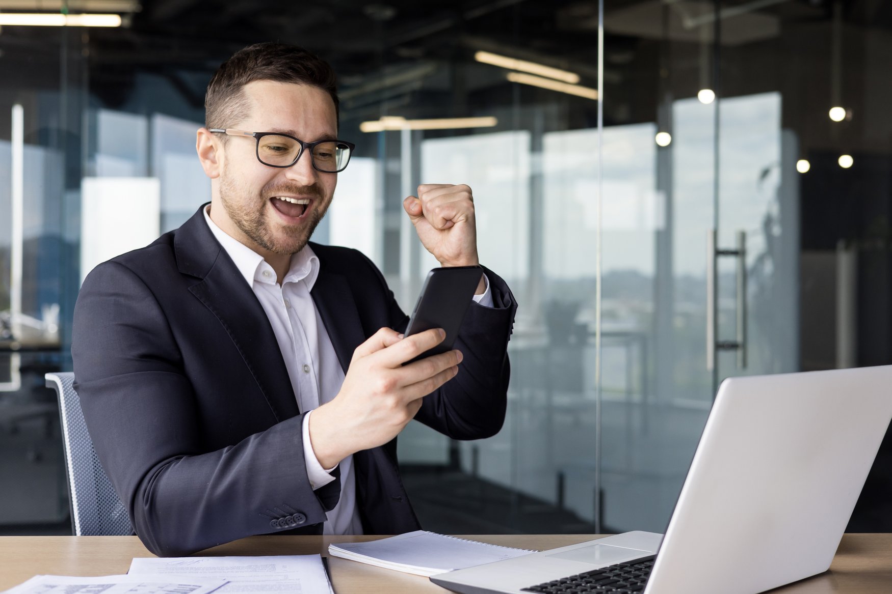 Bonos de retención de empleados: una estrategia clave para mantener el talento