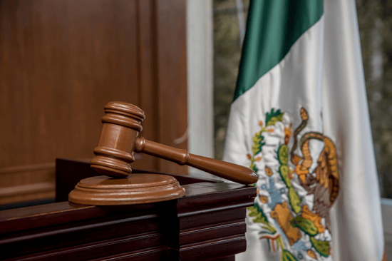 ¿Qué dice el artículo 27 de la LISR sobre prestaciones en vales?