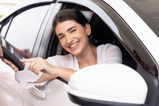 ¿Se puede pagar gasolina con tarjetas de vales?