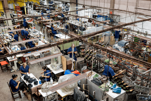 Vales de uniforme: cómo deducirlos y qué ...